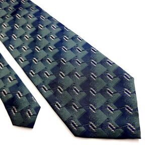Croft‎ & Barrow Blue Green Woven Abstract Geometric Wide Silk Tie